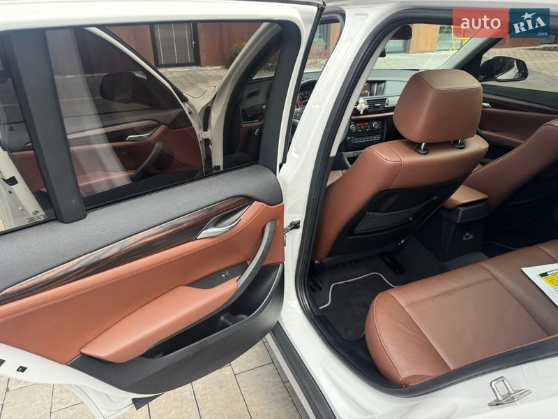 Внедорожник / Кроссовер BMW X1 2013 в Ивано-Франковске