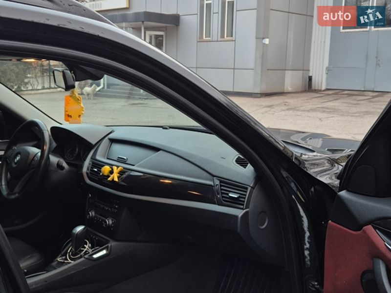 Внедорожник / Кроссовер BMW X1 2012 в Кривом Роге