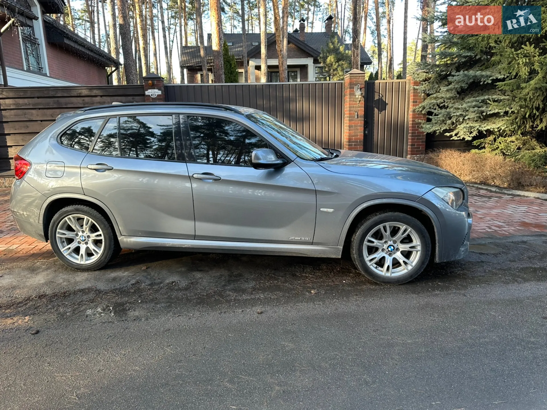 2011 BMW X1 - мініатюра 2