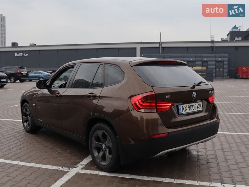 Позашляховик / Кросовер BMW X1 2010 в Києві