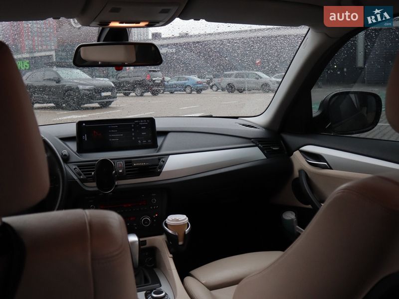 Позашляховик / Кросовер BMW X1 2010 в Києві