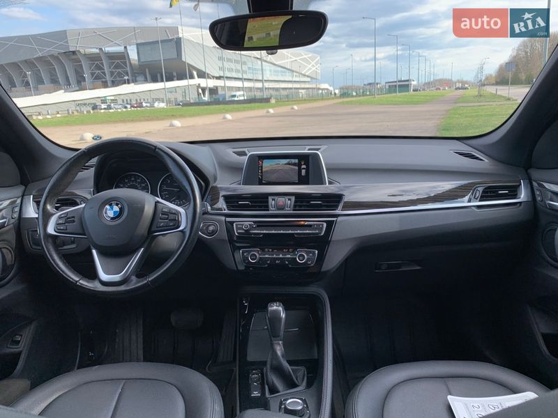 Внедорожник / Кроссовер BMW X1 2016 в Львове