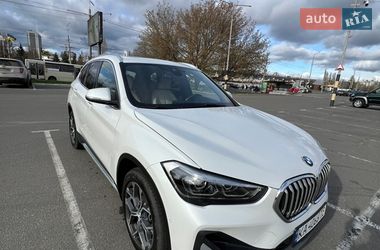 Внедорожник / Кроссовер BMW X1 2021 в Киеве