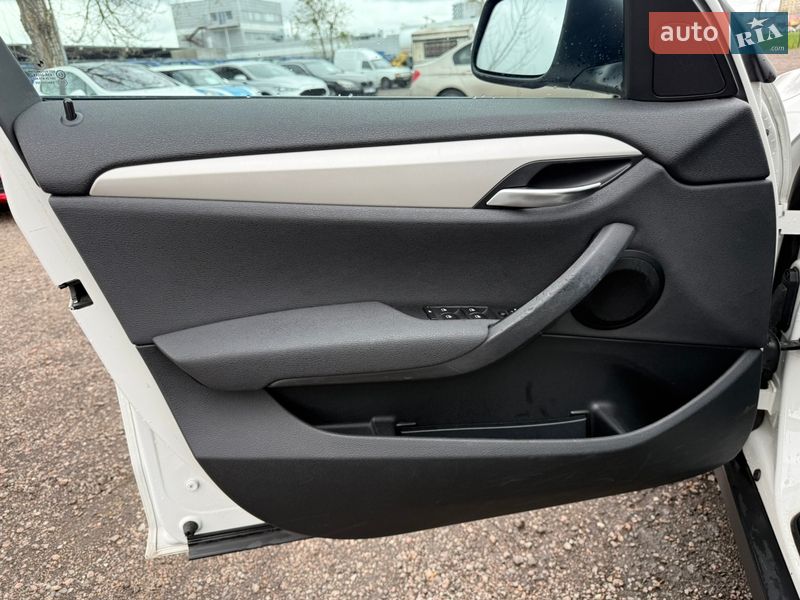 Позашляховик / Кросовер BMW X1 2012 в Києві