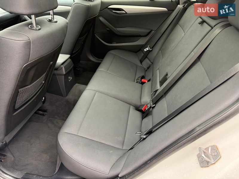 Позашляховик / Кросовер BMW X1 2012 в Києві