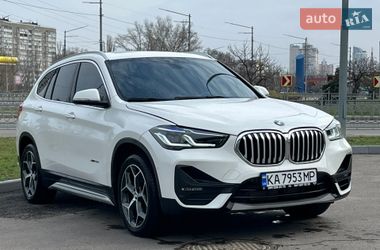Внедорожник / Кроссовер BMW X1 2016 в Киеве