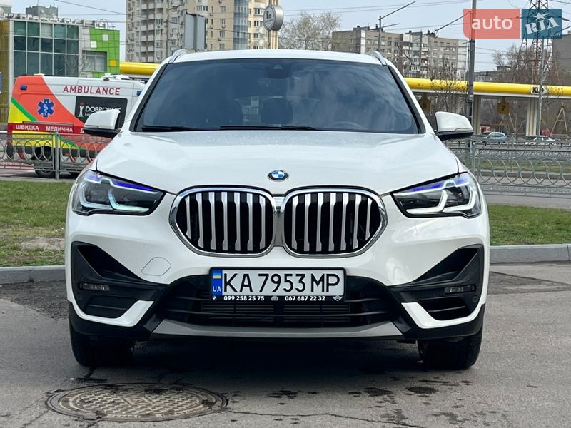 Внедорожник / Кроссовер BMW X1 2016 в Киеве