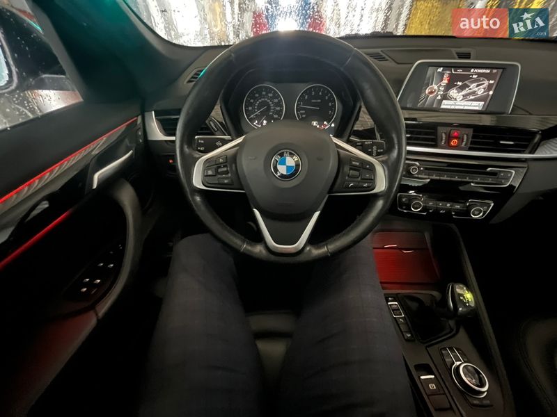 Внедорожник / Кроссовер BMW X1 2016 в Киеве