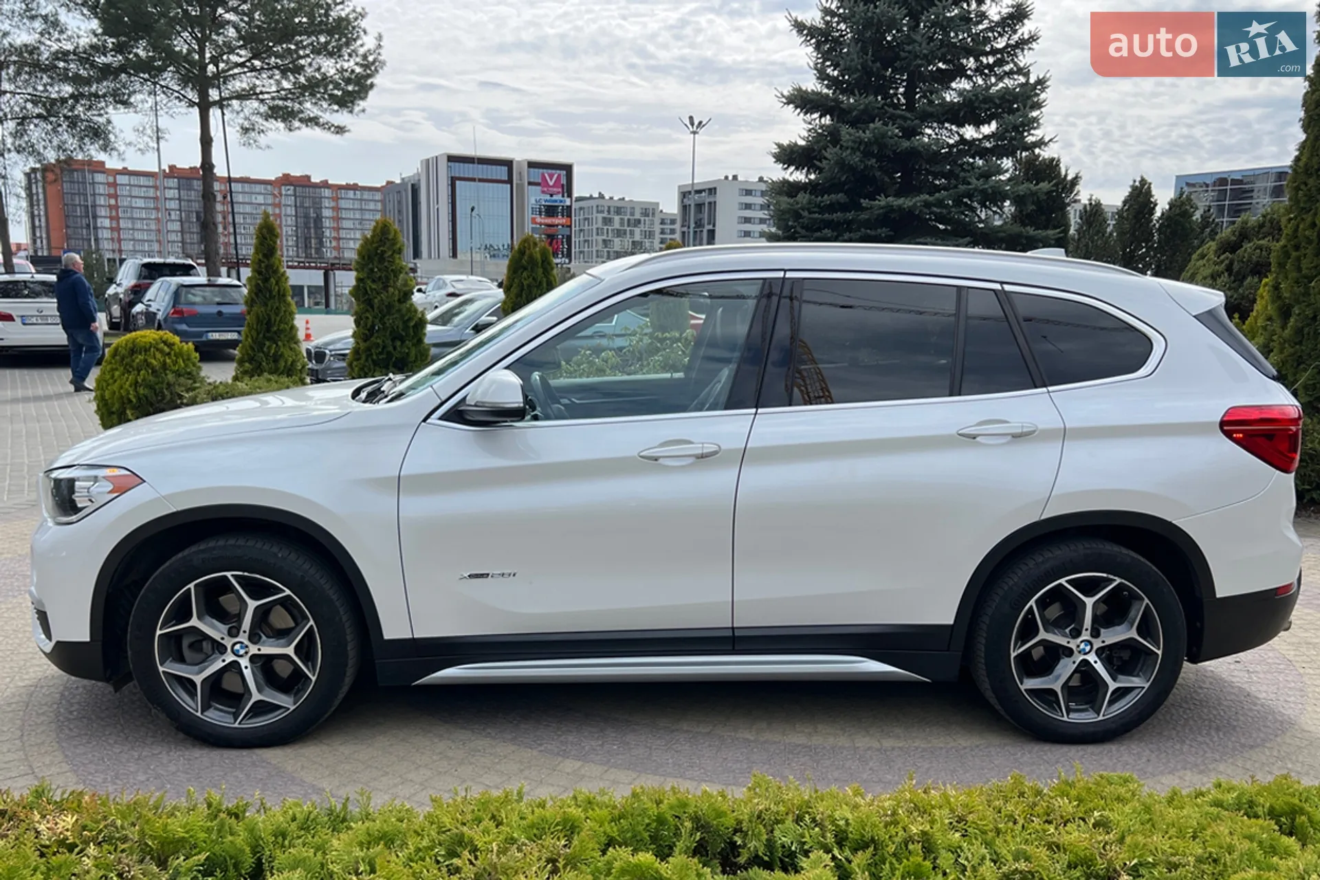 2017 BMW X1 - мініатюра 4