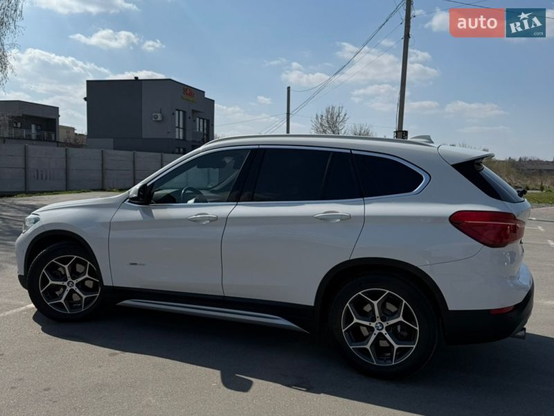 Внедорожник / Кроссовер BMW X1 2017 в Ровно