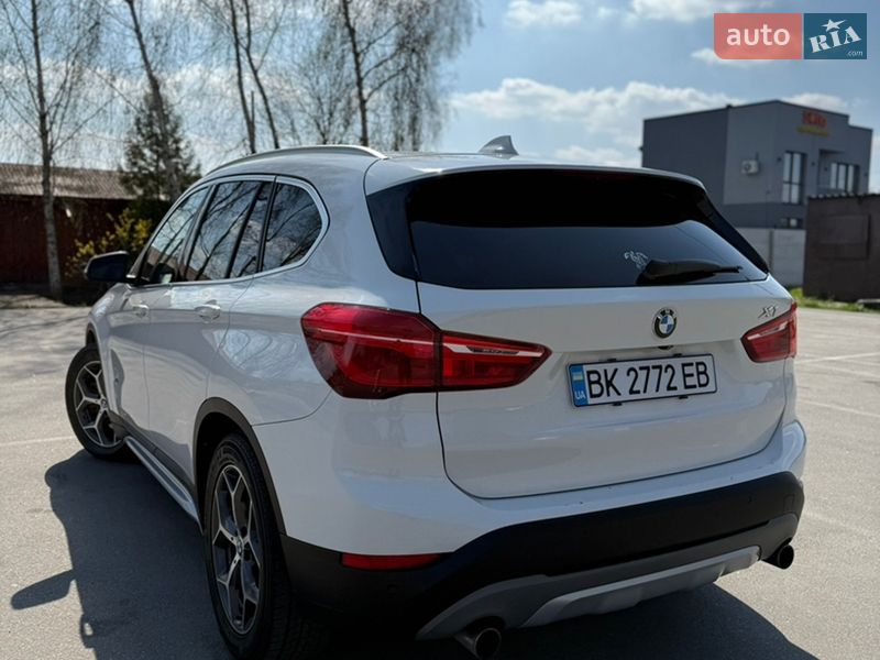 Внедорожник / Кроссовер BMW X1 2017 в Ровно