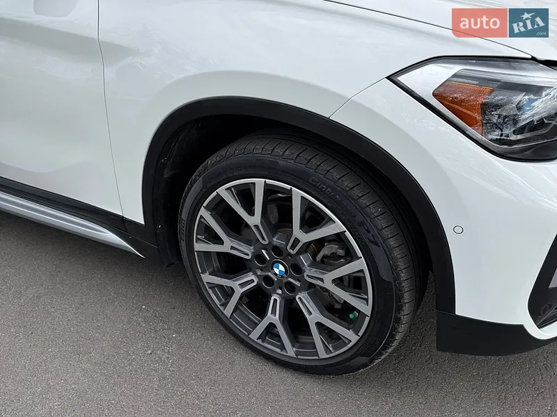 BMW X1 2021 VIN WBXJG9C07M5U40101 фото оголошення 18 з 122