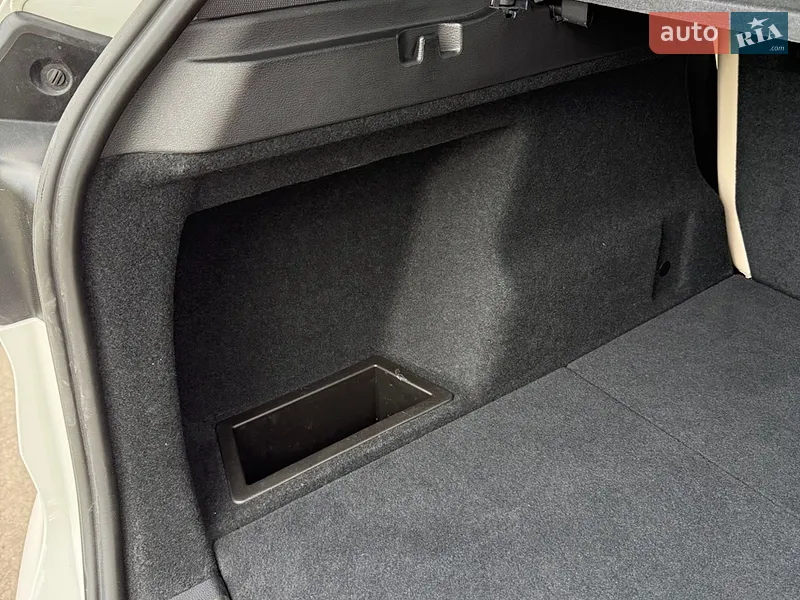 BMW X1 2021 VIN WBXJG9C07M5U40101 фото оголошення 57 з 122