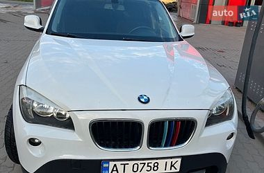 Внедорожник / Кроссовер BMW X1 2011 в Калуше