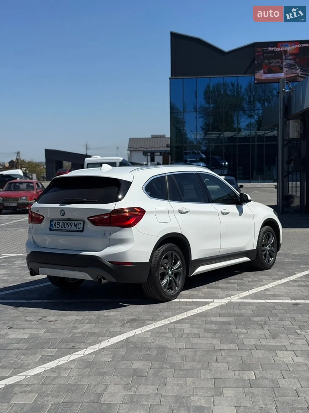 2015 BMW X1 - мініатюра 2