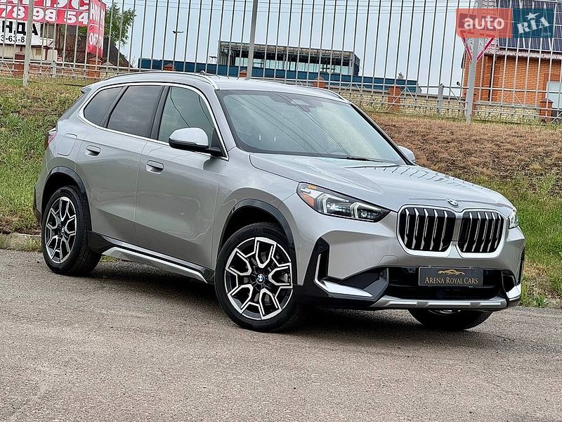 Внедорожник / Кроссовер BMW X1 2023 в Киеве