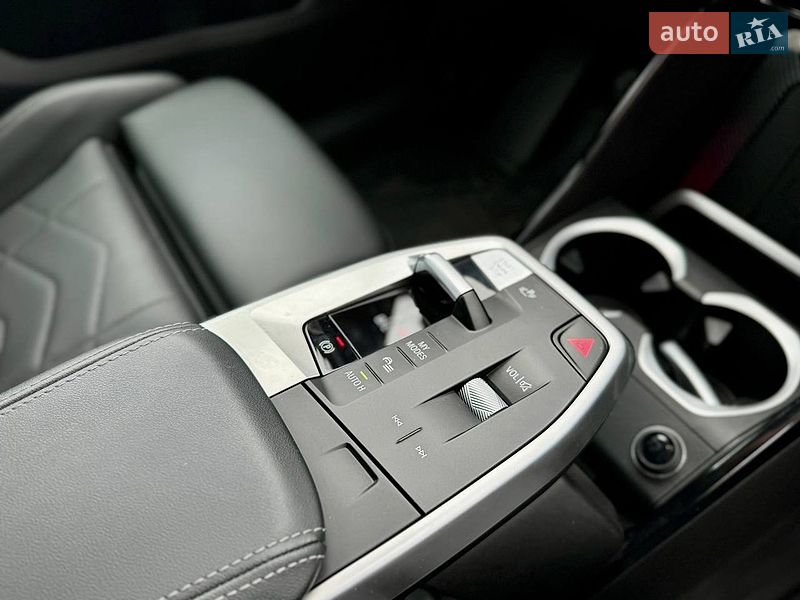 Внедорожник / Кроссовер BMW X1 2023 в Киеве