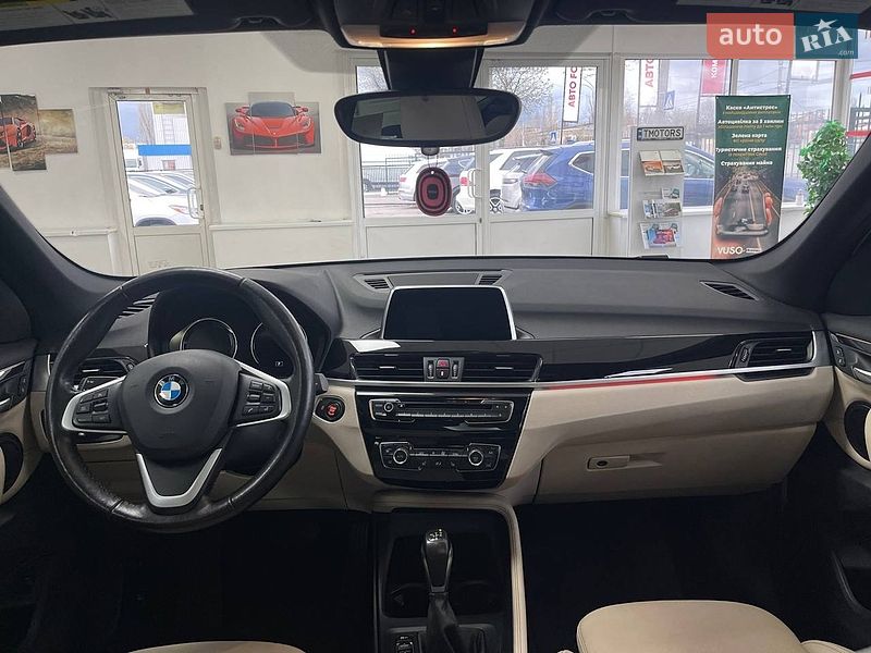 Внедорожник / Кроссовер BMW X1 2019 в Киеве