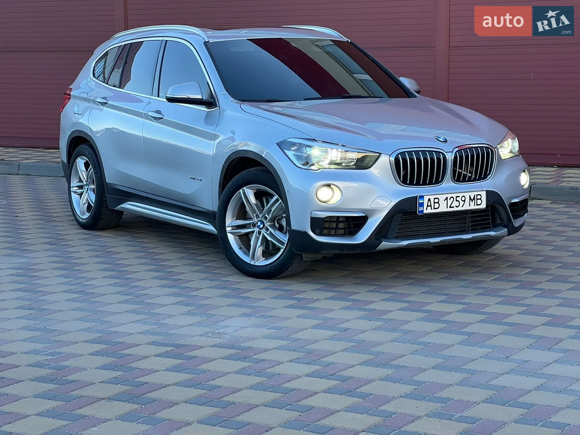 2015 BMW X1 - мініатюра 3