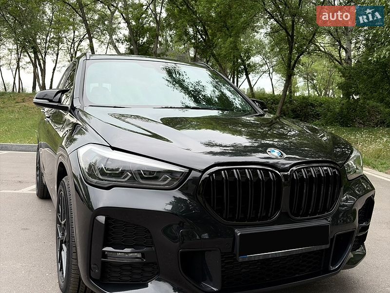 Внедорожник / Кроссовер BMW X1 2020 в Киеве