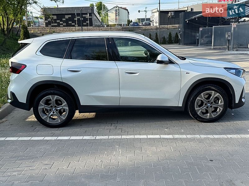 Внедорожник / Кроссовер BMW X1 2023 в Хмельницком