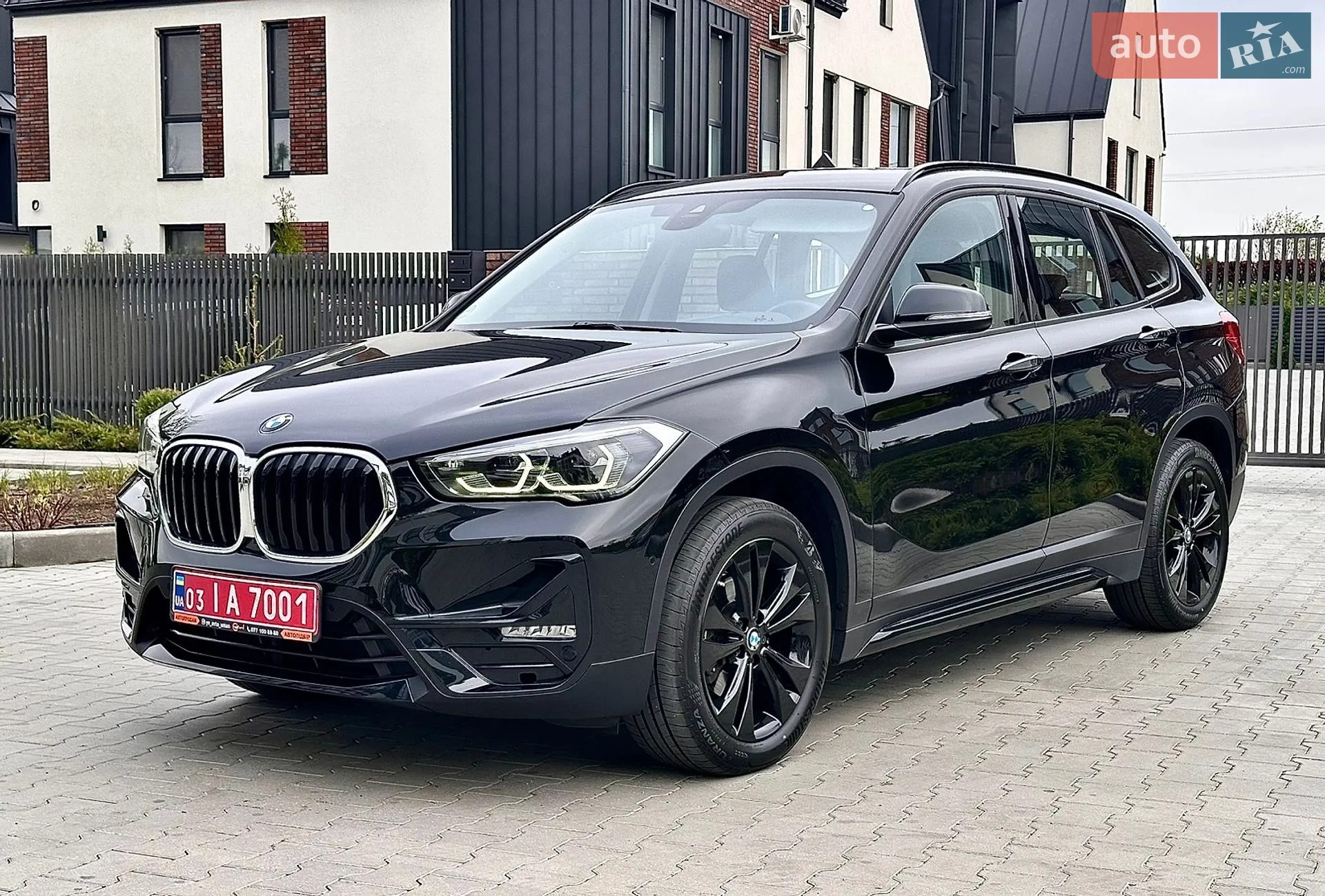 2021 BMW X1 - фото 1