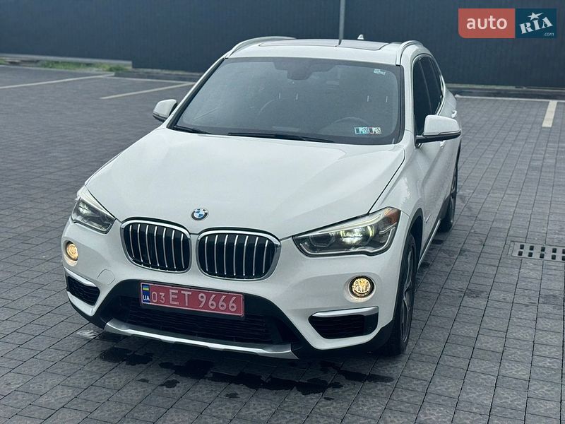 Внедорожник / Кроссовер BMW X1 2016 в Самборе