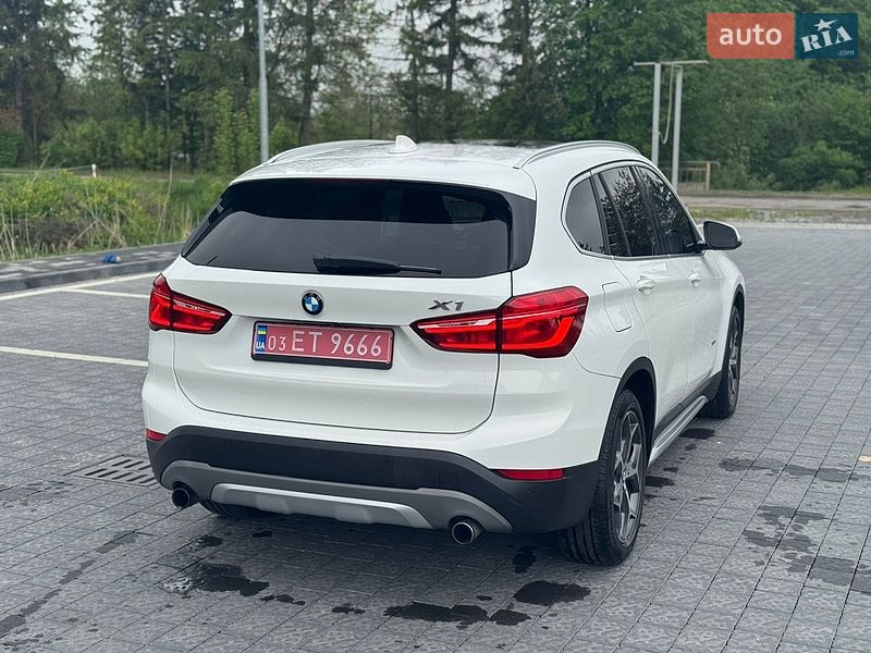Внедорожник / Кроссовер BMW X1 2016 в Самборе