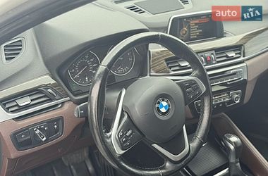 Внедорожник / Кроссовер BMW X1 2016 в Самборе