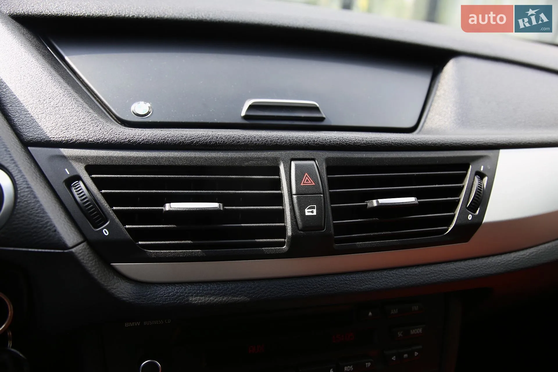2010 BMW X1 - мініатюра 16
