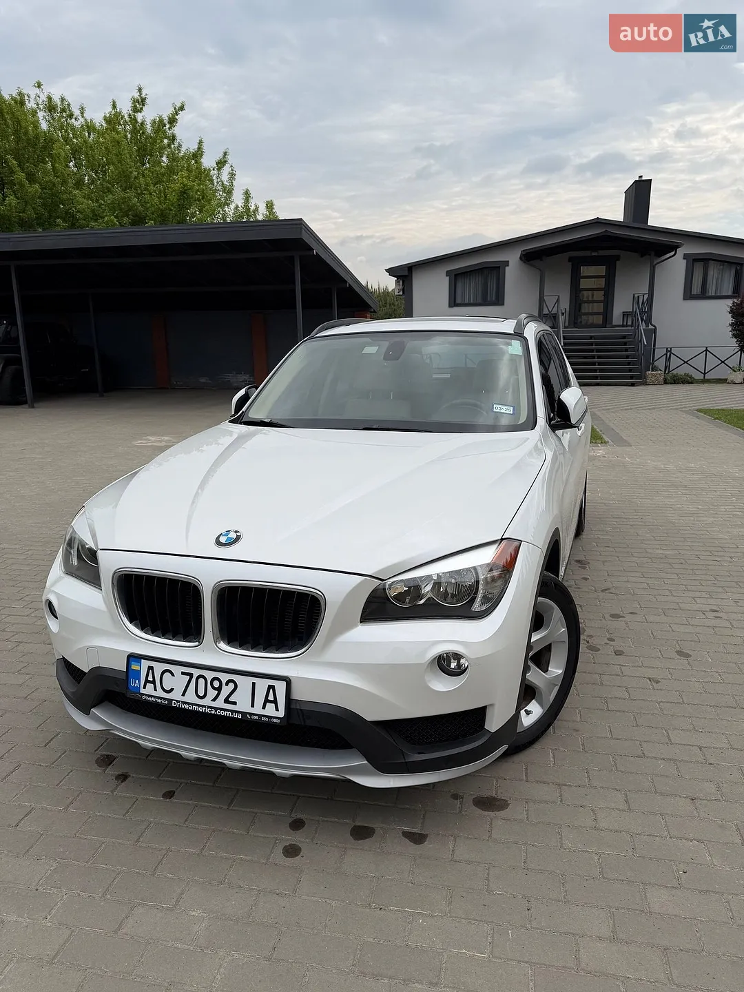 2015 BMW X1 - мініатюра 2