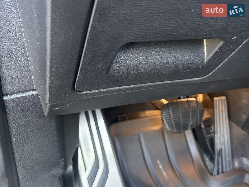 Внедорожник / Кроссовер BMW X1 2021 в Киеве