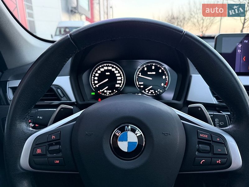 Внедорожник / Кроссовер BMW X1 2019 в Киеве