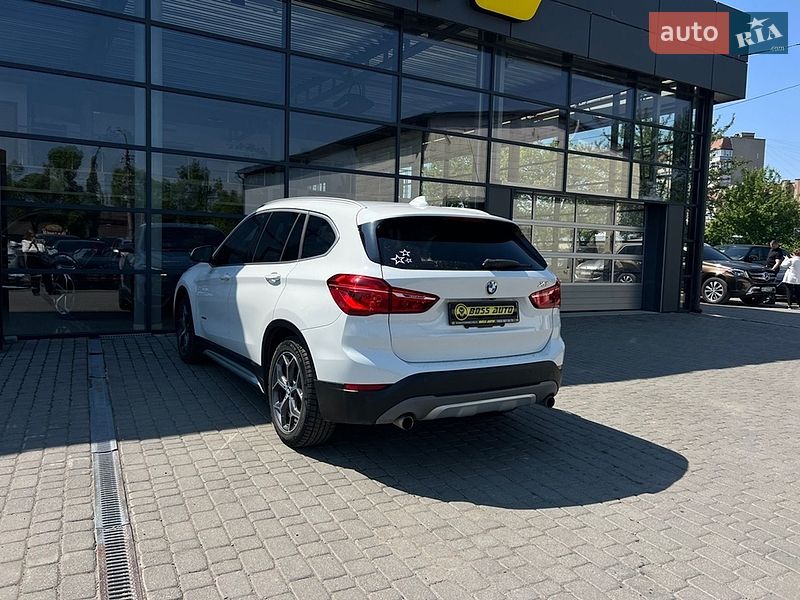 Позашляховик / Кросовер BMW X1 2016 в Івано-Франківську