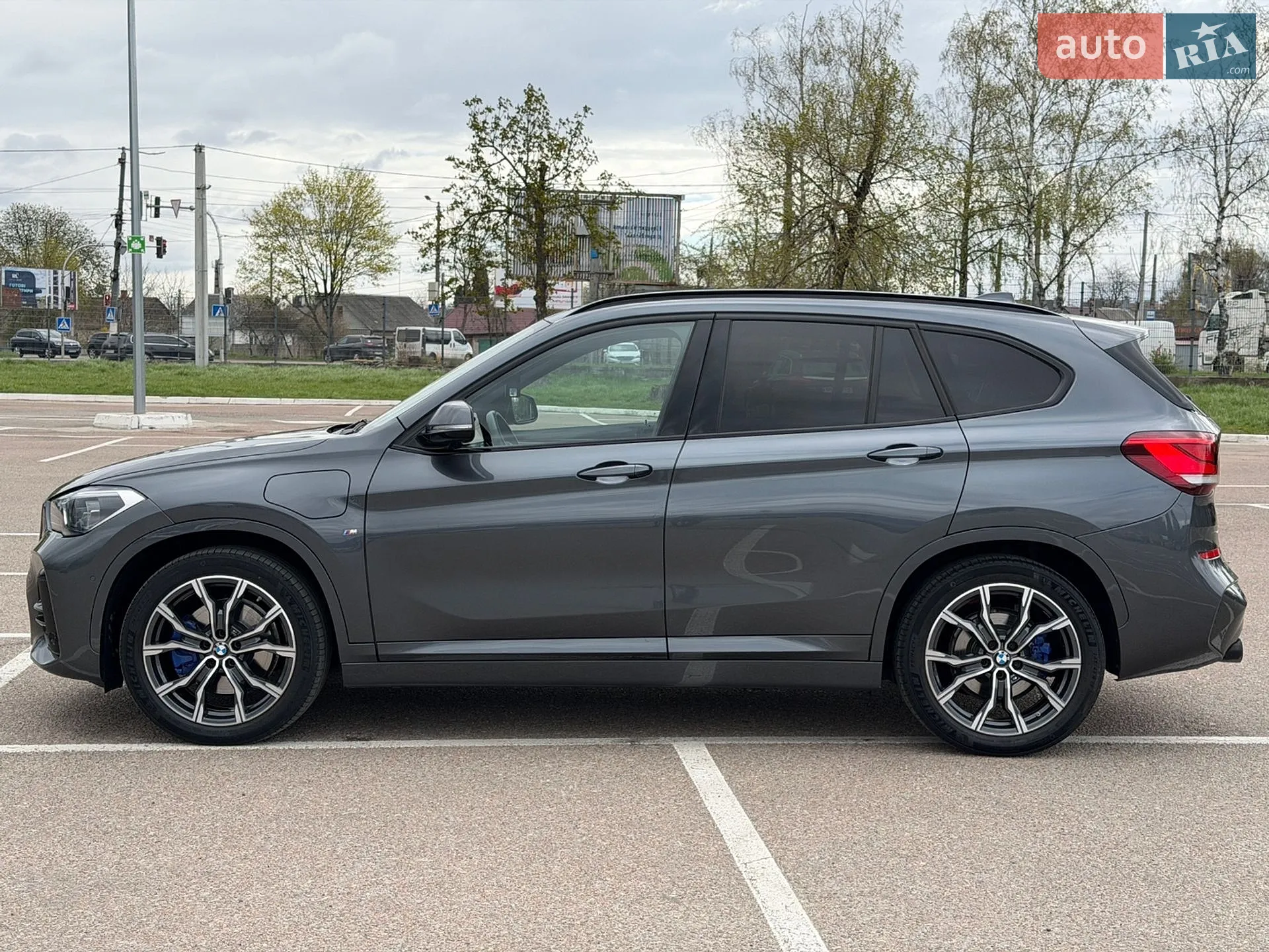 2021 BMW X1 - фото 1