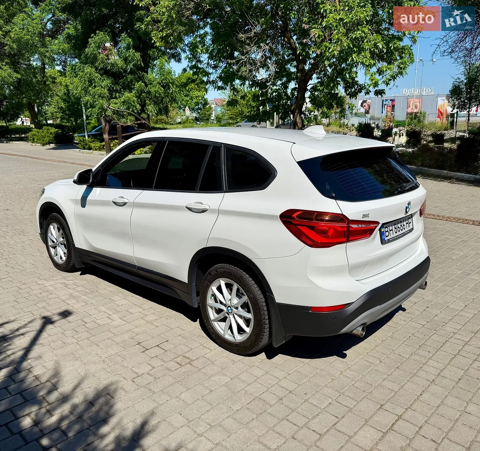 2016 BMW X1 - мініатюра 16