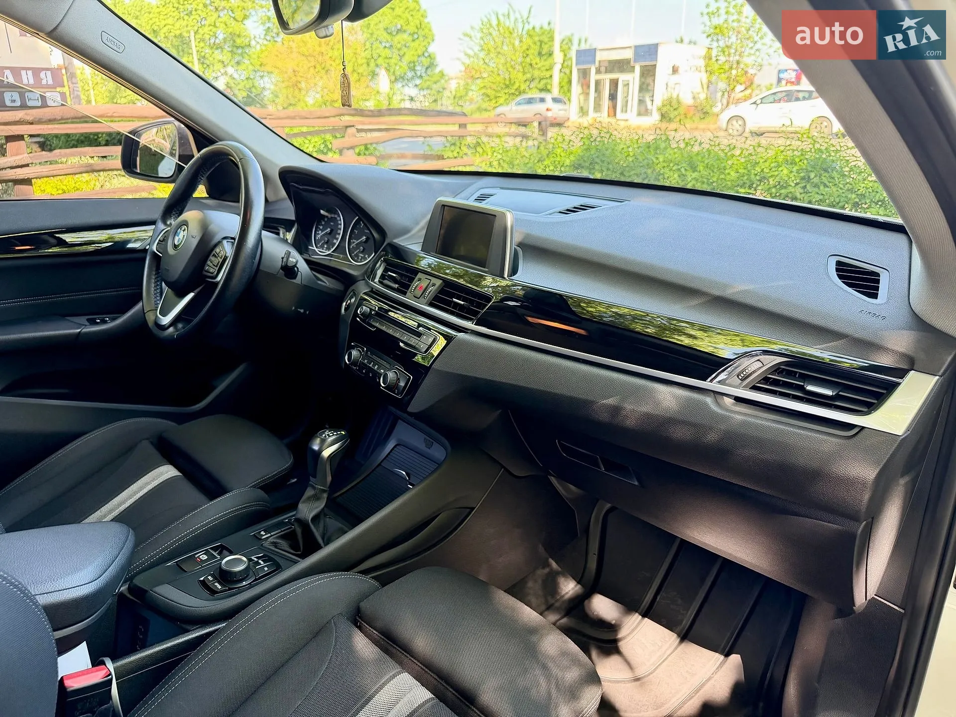 2016 BMW X1 - мініатюра 26
