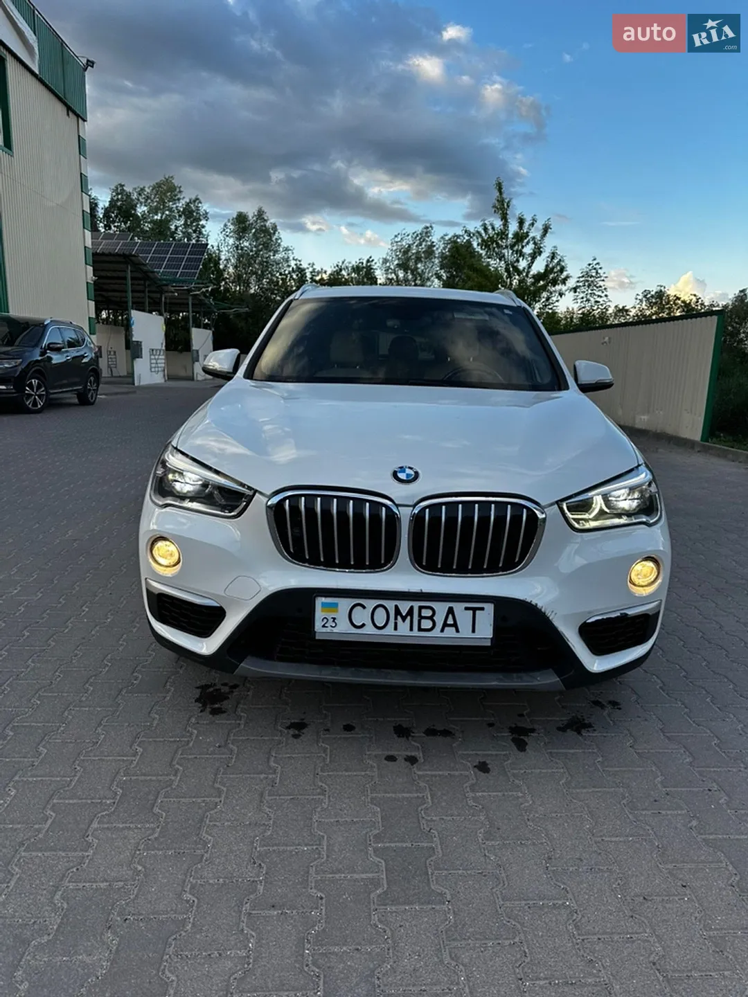 2016 BMW X1 - мініатюра 2