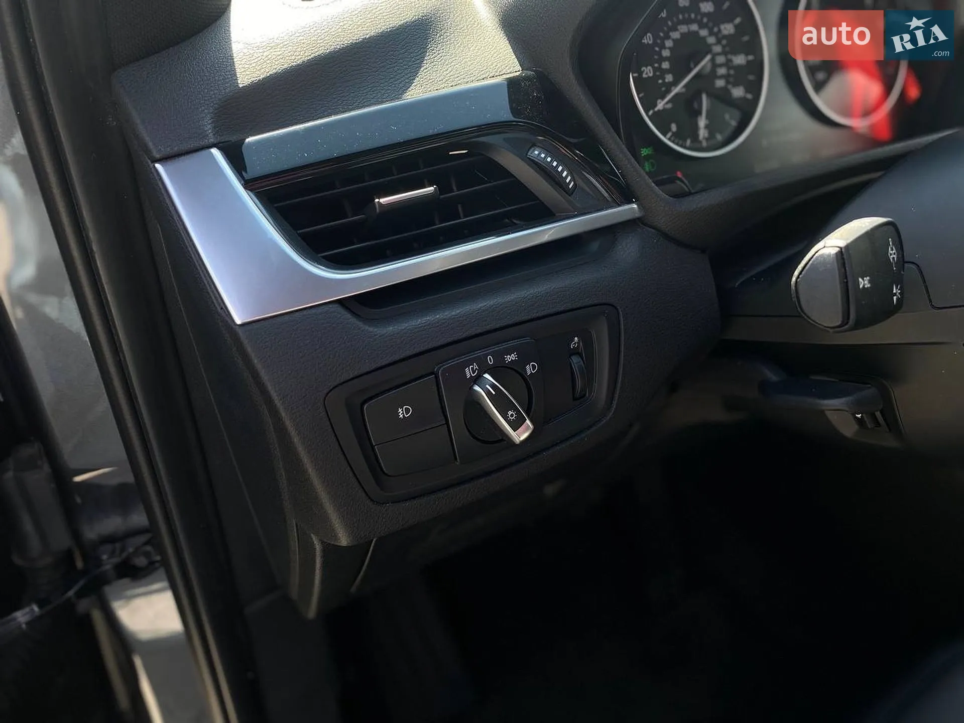 2015 BMW X1 - мініатюра 25