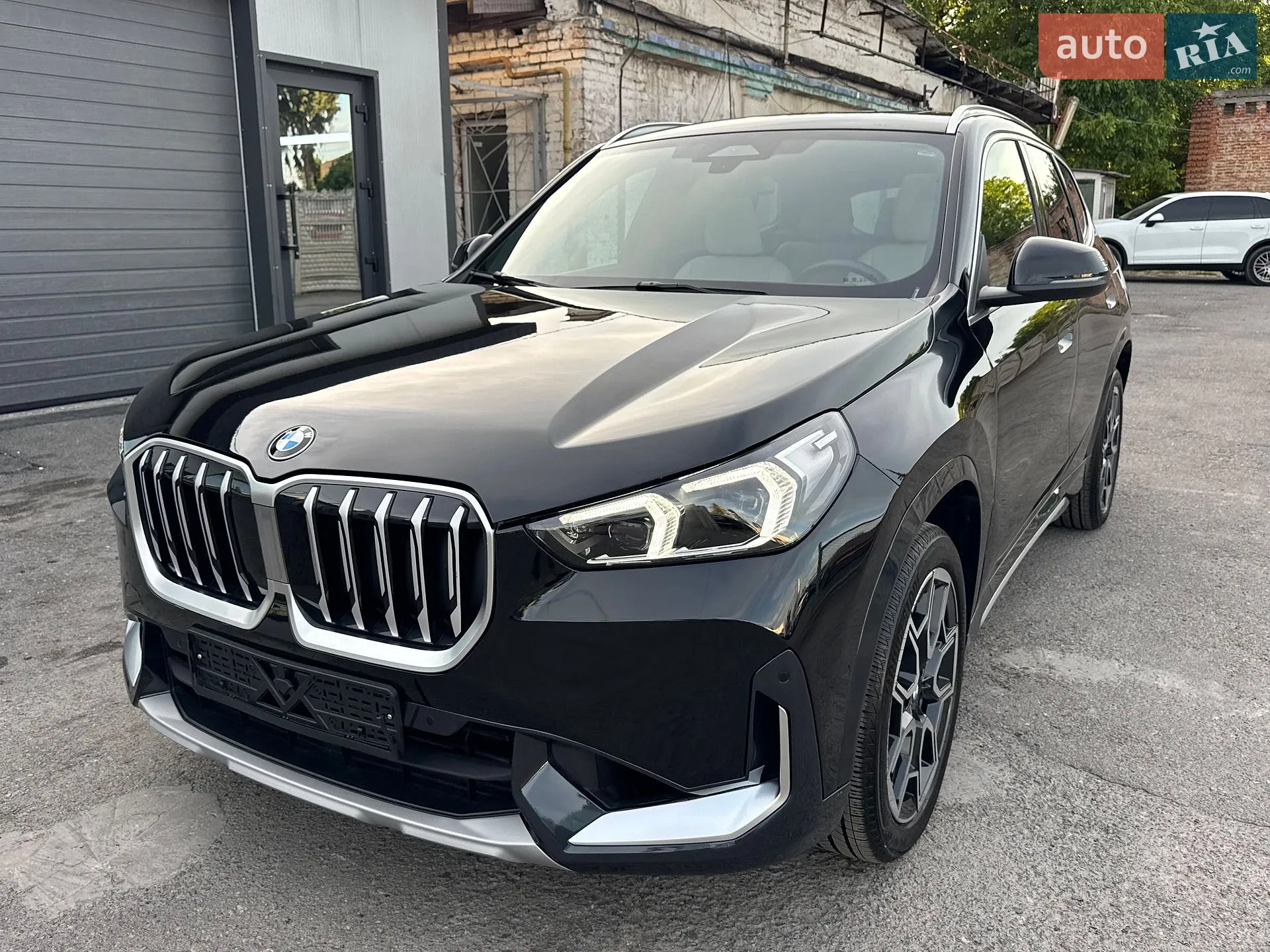 2025 BMW X1 - мініатюра 48