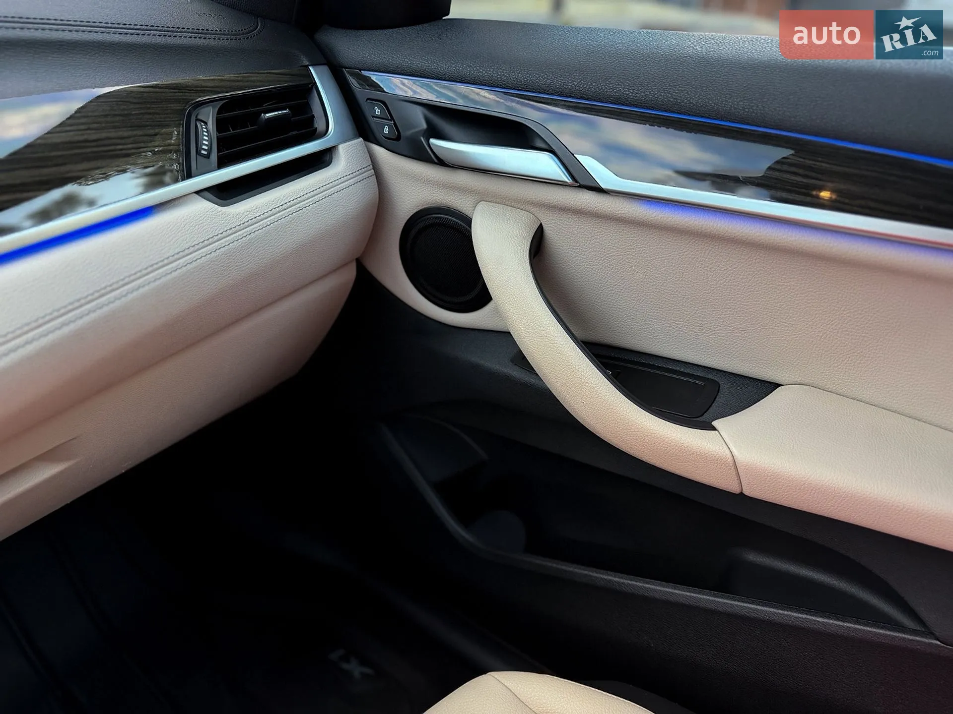 2020 BMW X1 - мініатюра 20