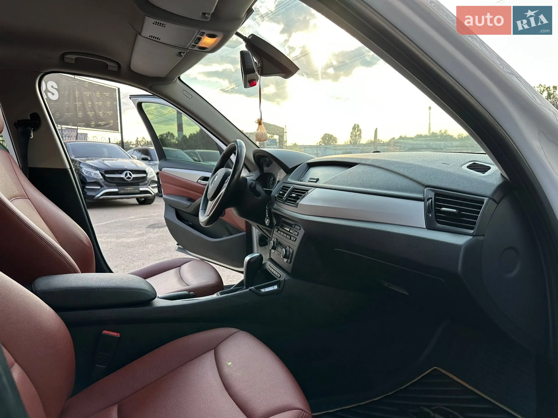 2010 BMW X1 - мініатюра 22