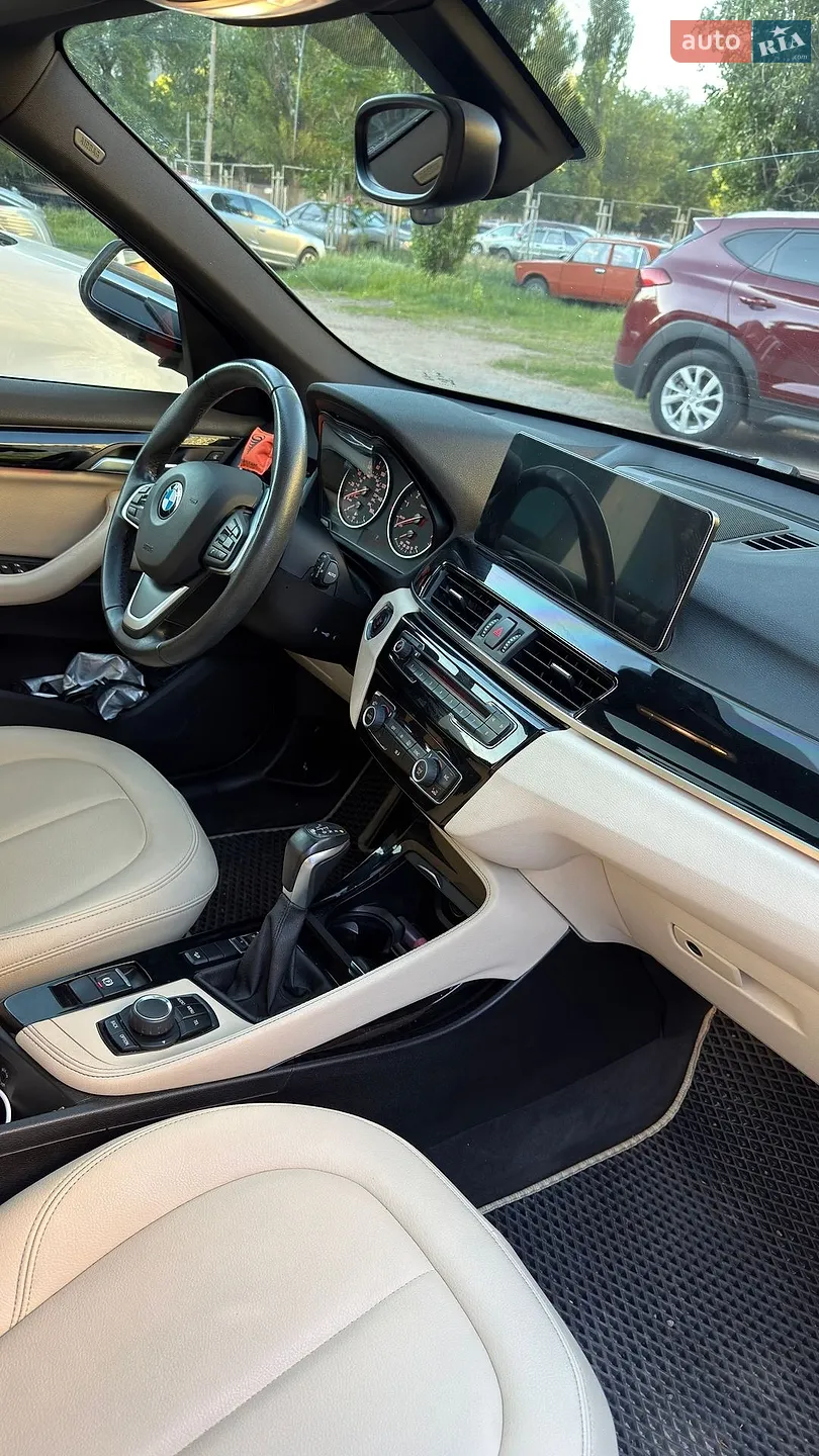 2015 BMW X1 - мініатюра 3