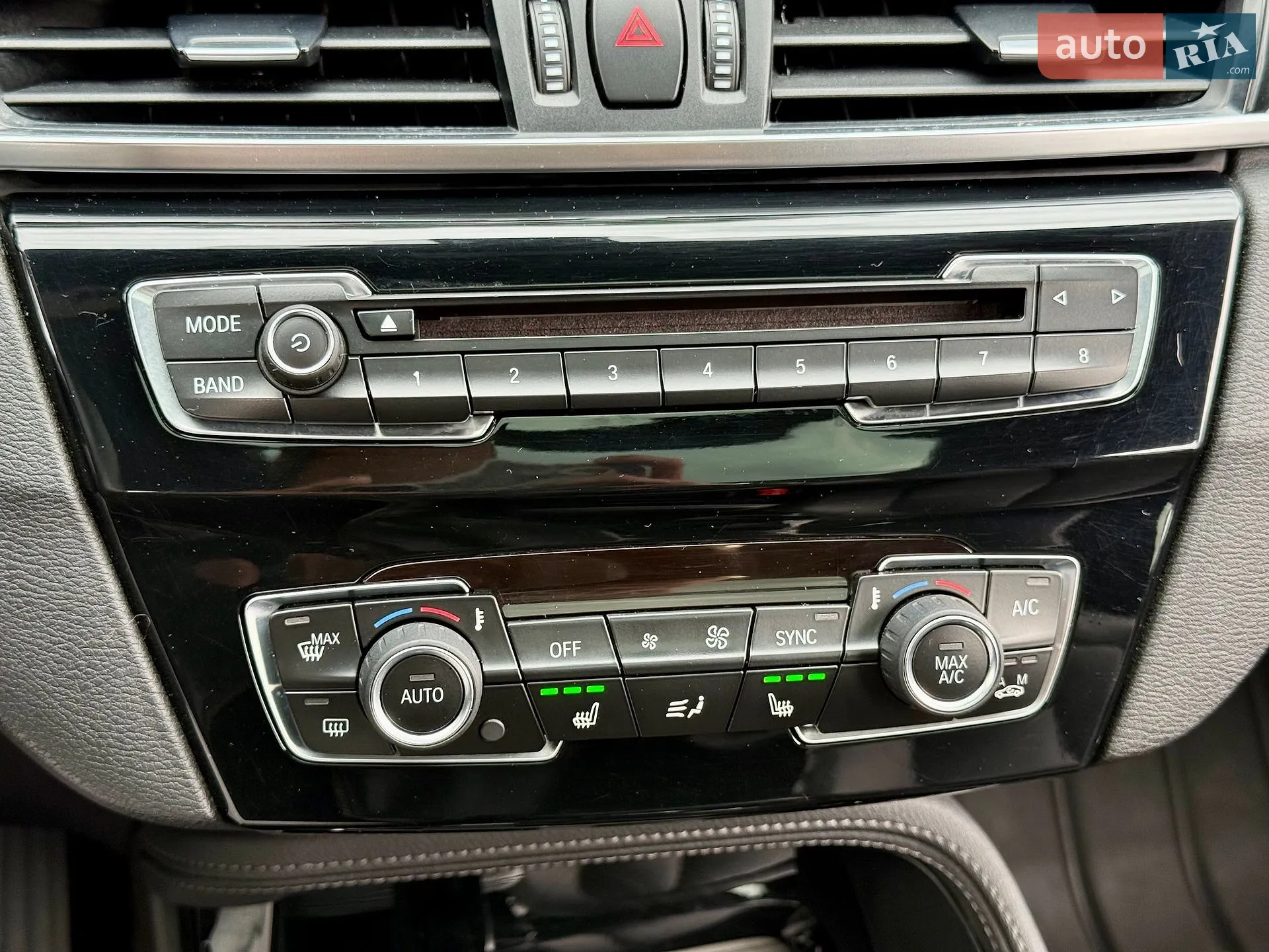 2015 BMW X1 - мініатюра 16
