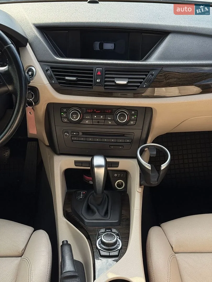 2010 BMW X1 - мініатюра 16