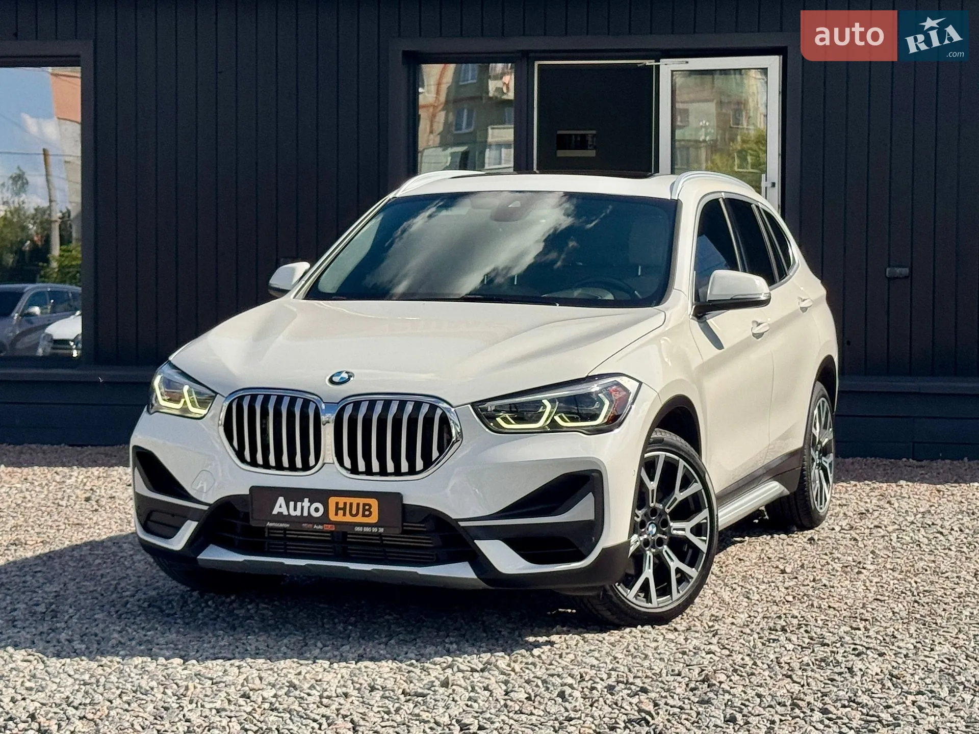 2021 BMW X1 - фото 1