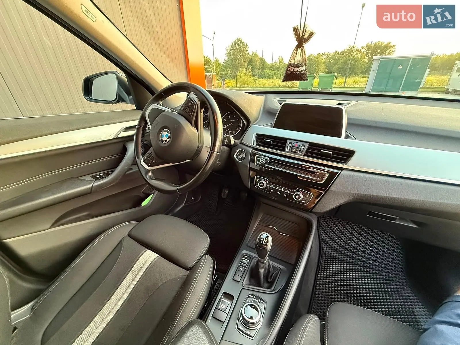 2017 BMW X1 - мініатюра 38