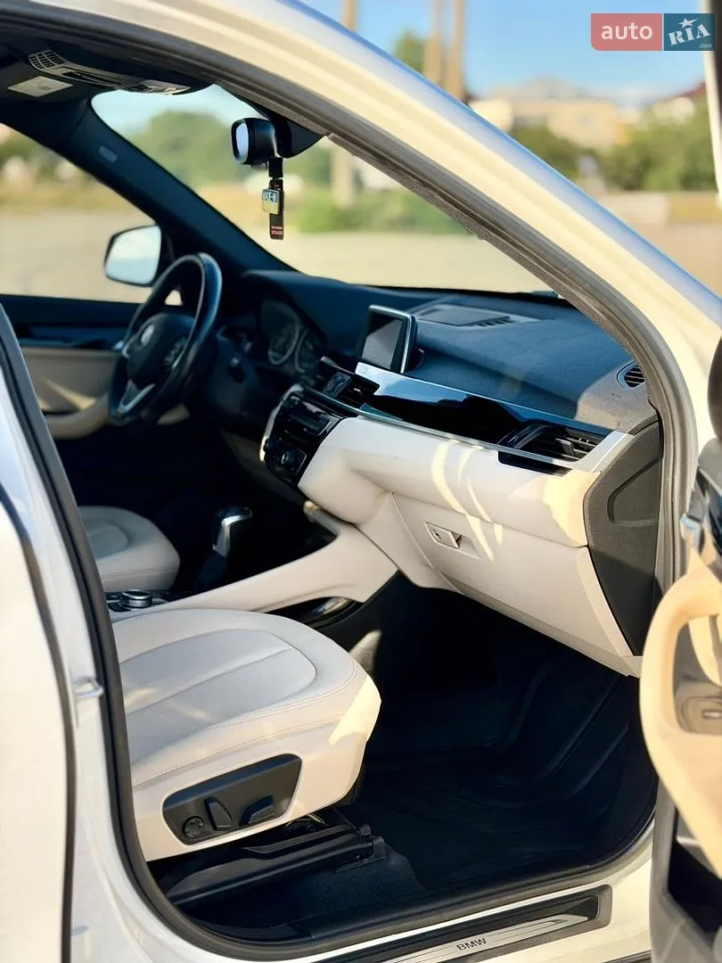 2016 BMW X1 - мініатюра 15