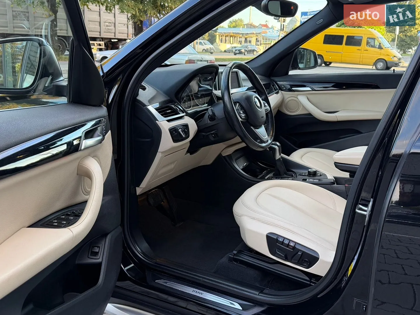 2017 BMW X1 - мініатюра 16