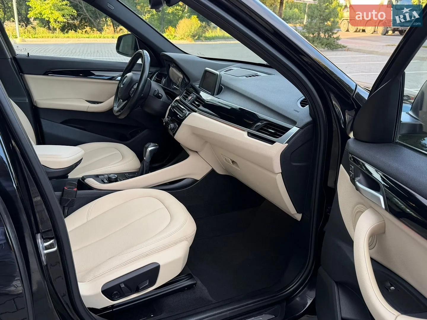 2017 BMW X1 - мініатюра 26